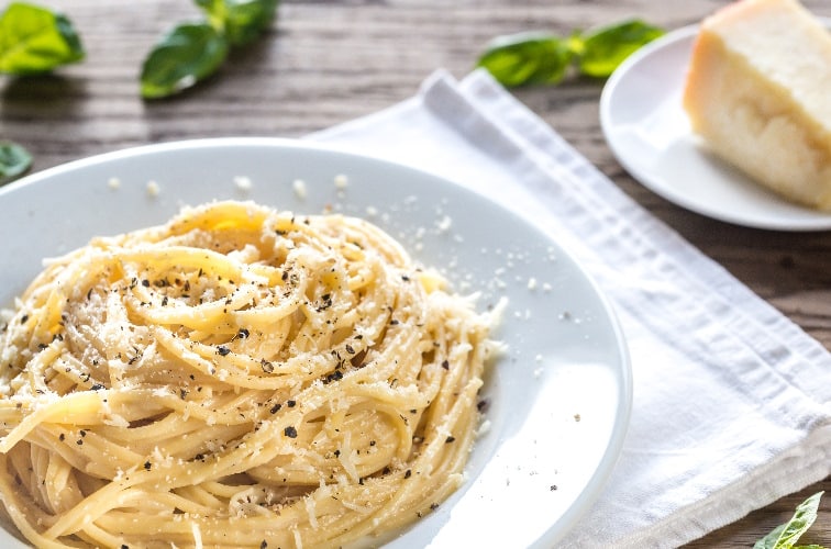 Spaghetti-Cacio-e-Pepe-Teller