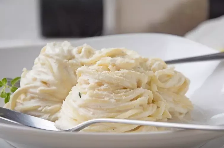 Spaghetti mit Käsesoße Titelbild